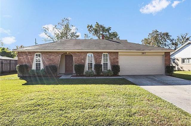 1st image of 307 Driftwood Cir