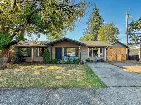 14202 SE Woodward St, Portland, OR 97236