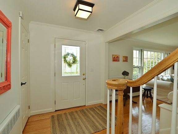 5th image of 4 Wedgewood Lane