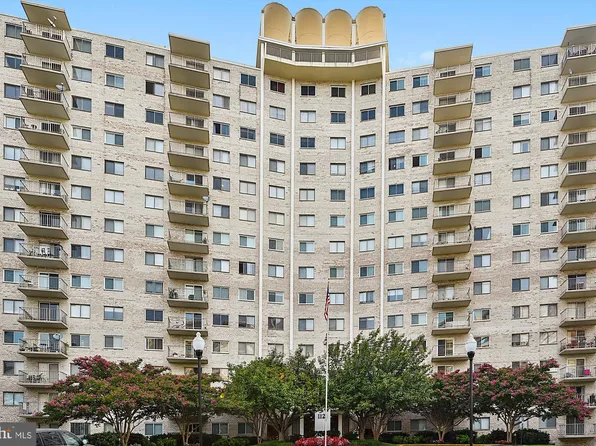 1121 University Blvd W APT 401-B, Silver Spring, MD 20902