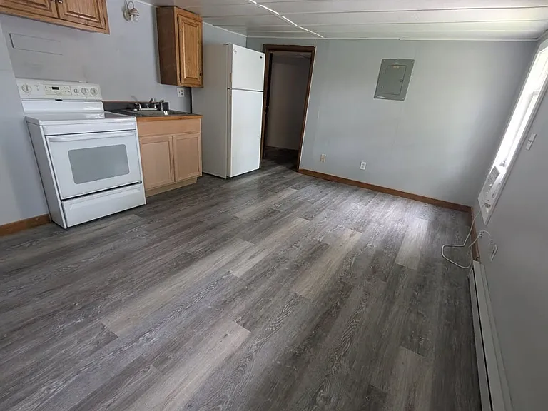 407 7th St NE Staples, MN 56479 — Photo 2