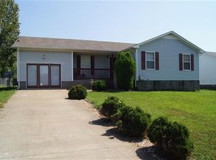 110 Karen Ct, Oak Grove, KY 42262