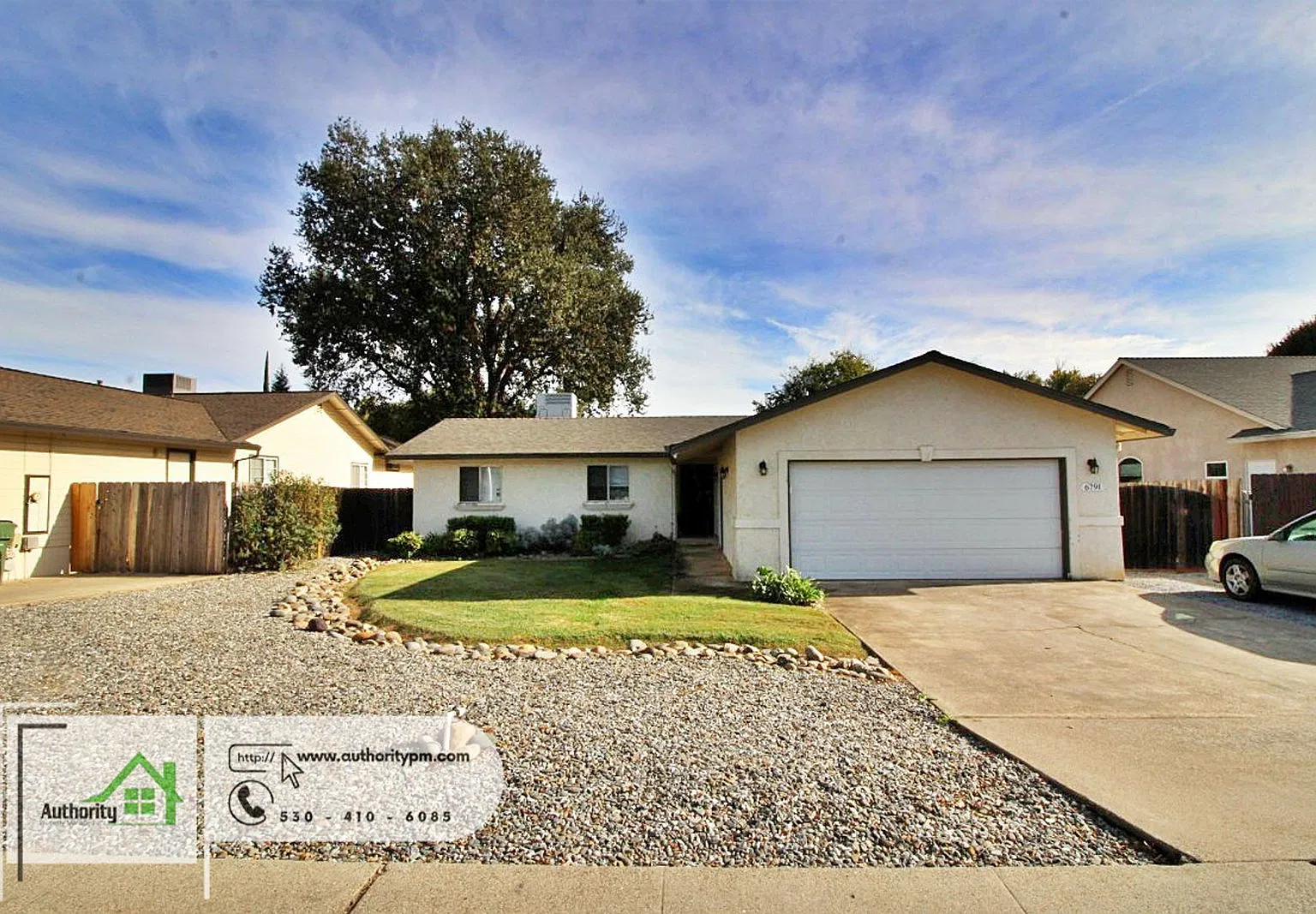 3 bed, 2.0 bath, 1196 sqft, $2,495 — Photo 2