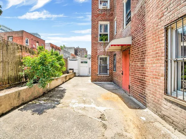 2630 Kingsbridge Terrace image 18 of 27