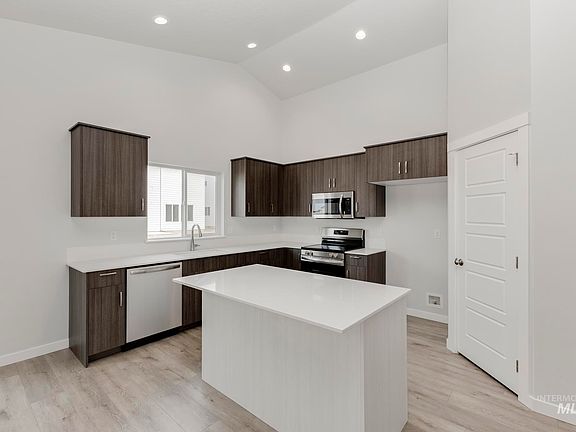 4th image of 6290 W Karpathos St