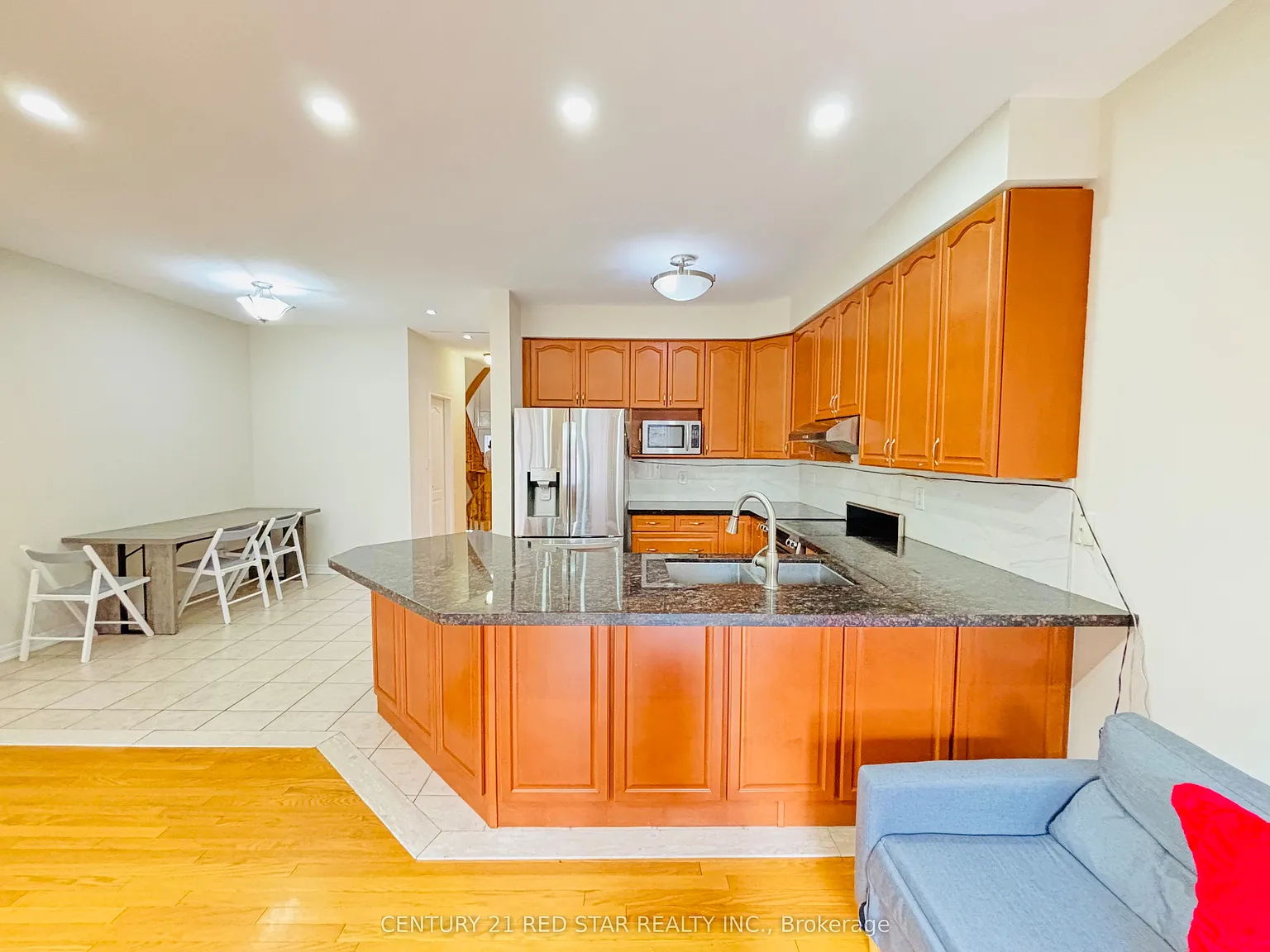 3 bed, $4,200 — Photo 3
