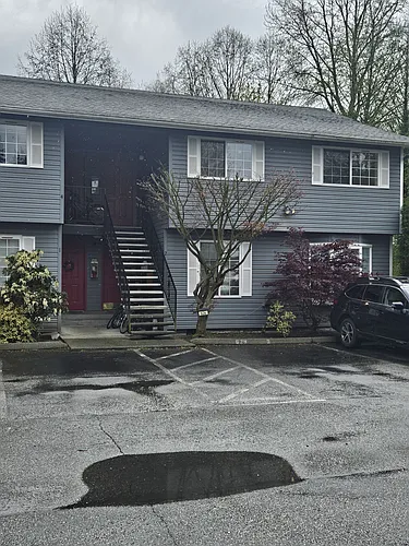 626 S Stillaguamish Ave #3 Photo 1