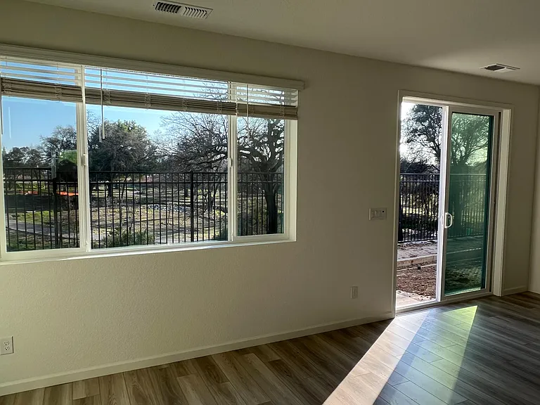 7990 Cobb St — Photo 10