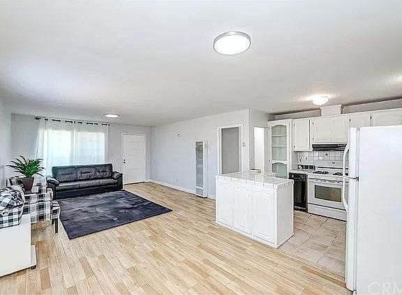 3rd image of 15903 Madris Ave #2