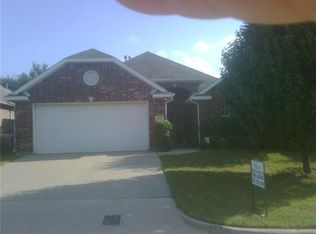 6945 Day Dr, Fort Worth, TX 76132