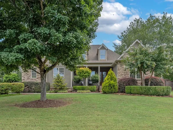 25 Sunny Meadow Ln, Simpsonville, SC 29681