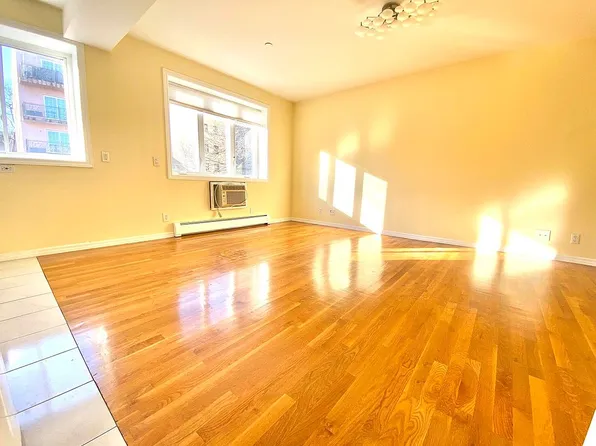 1384 E 19th St APT 3B, Brooklyn, NY 11230