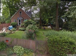 83 Cedar Rd, Wading River, NY 11792