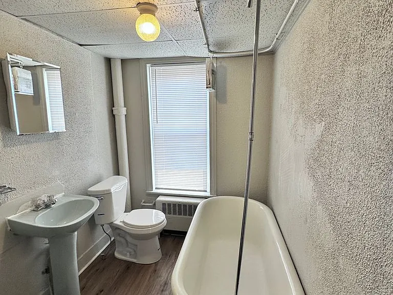 587 W Princess Street - NWA — Photo 10