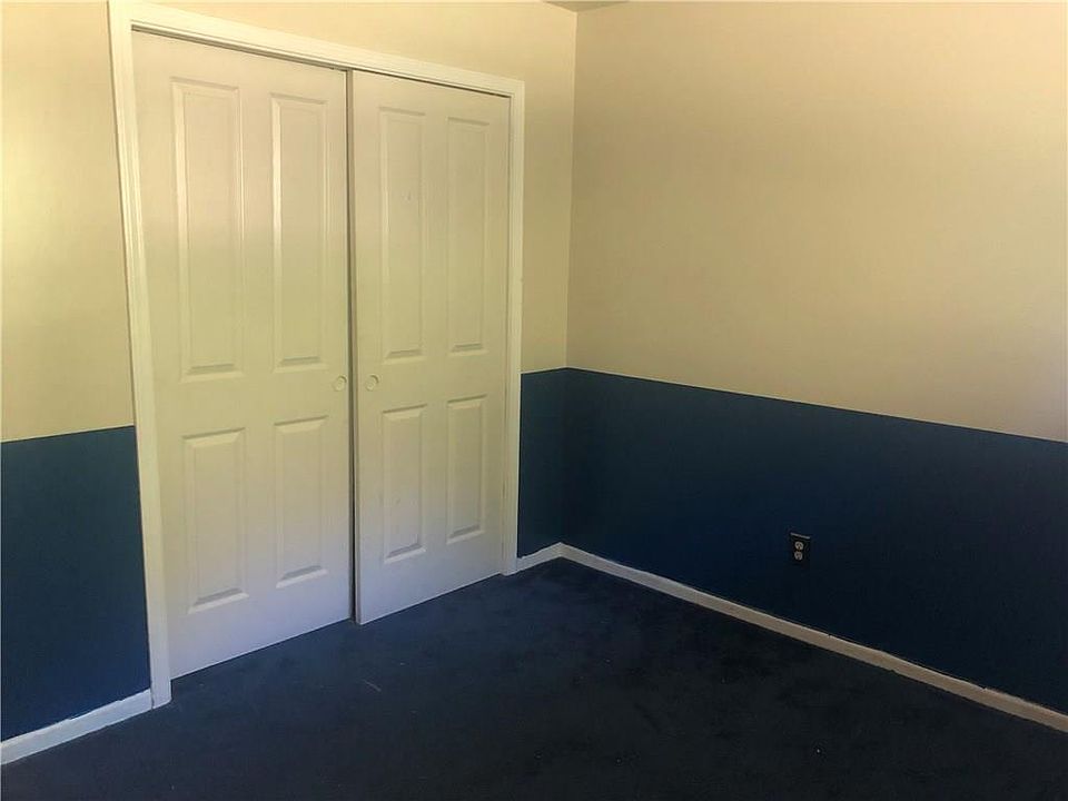 2nd image of 6049 Candlewick Dr