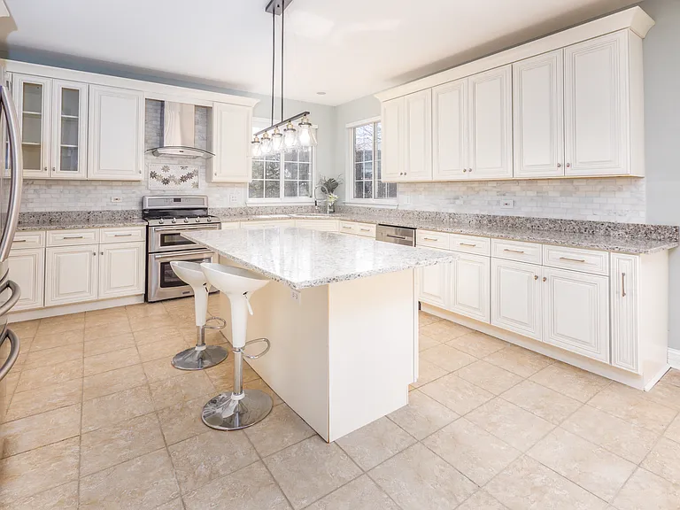 33 River Oaks Cir E — Photo 9