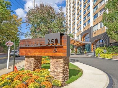 250 Gorge Rd APT 11D, Cliffside Park, NJ, 07010