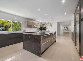 16766 Huerta Rd, Encino, CA 91436