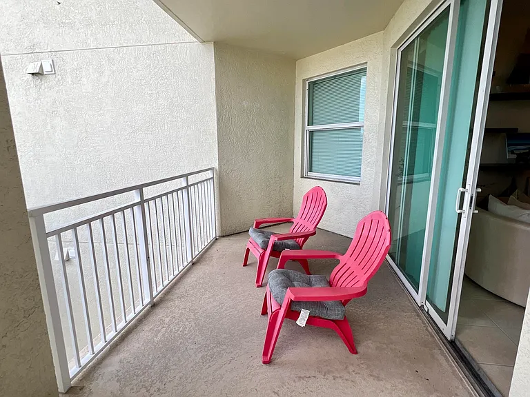 975 NW Flagler Ave — Photo 14