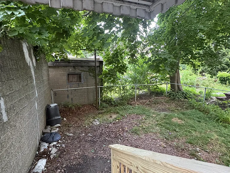 35 Clare Ave — Photo 3