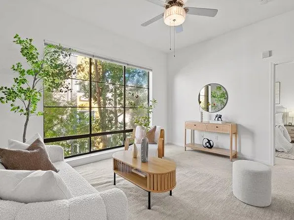 1060 S 3rd St APT 379, San Jose, CA 95112