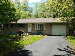 3107 Leisure Dr, Pocono Summit, PA