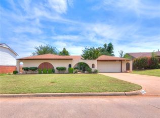 5804 NW 71st St, Warr Acres, OK 73132