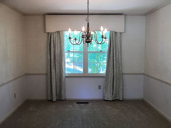 3rd image of 1305 Al Seier Ln