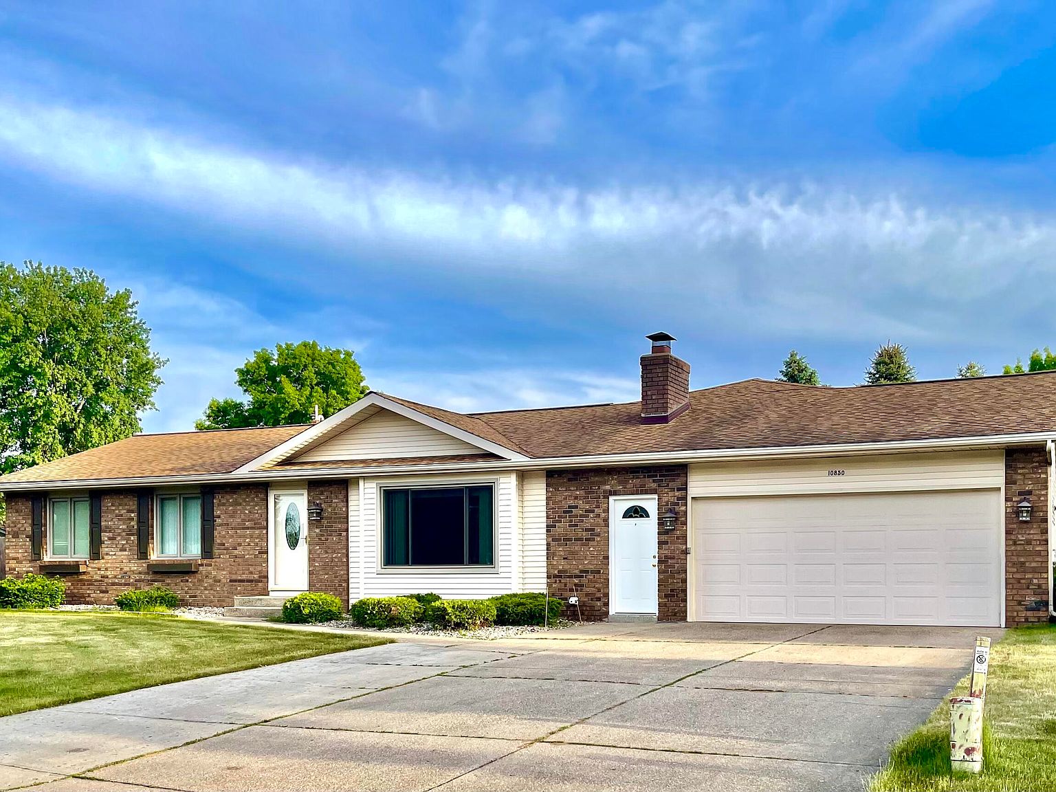 10850 Rajah Dr, Zeeland, MI 49464 Zillow