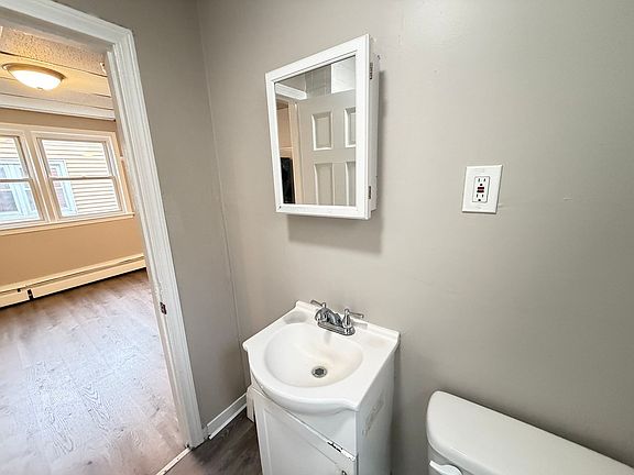 5th image of 94-96 Osgood St #98-3