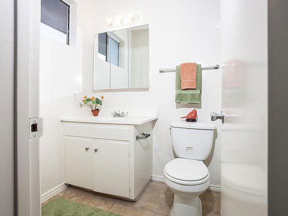 2nd image of 634 W Sierra Madre Blvd APT R