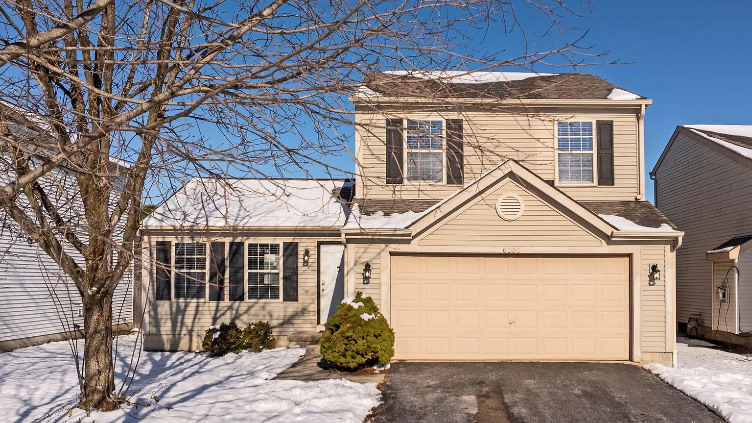 6200 Plumfield Dr photo 1