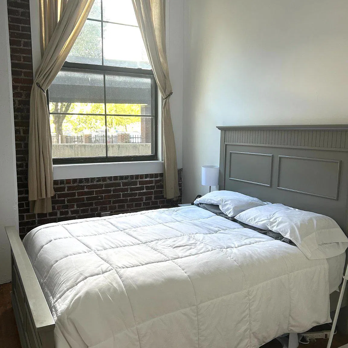 1 bed, 1.0 bath, 593 sqft, $1,725 — Photo 3