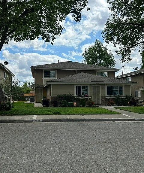 2408 Pepper St — Photo 1