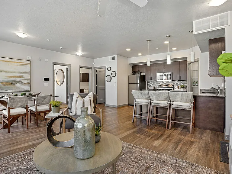 ICO Mayfield — Photo 10