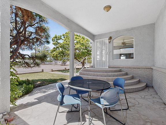3rd image of 13 Maestas Rd
