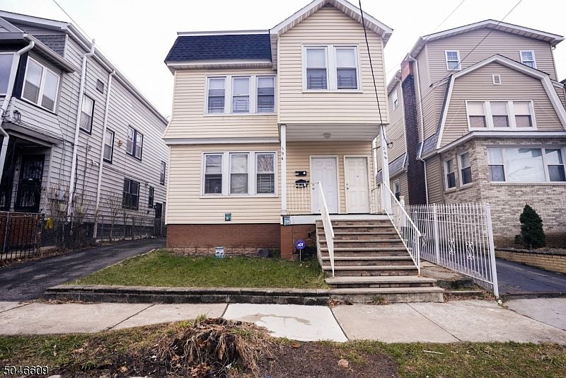 194 Hobson St, Newark, NJ 07112 | Zillow