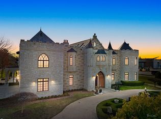 3015 Lincoln Rd, Oak Brook, IL 60523