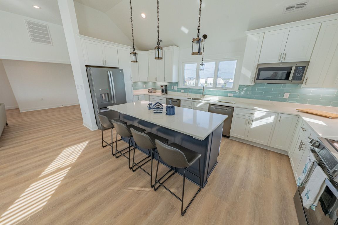 next background image