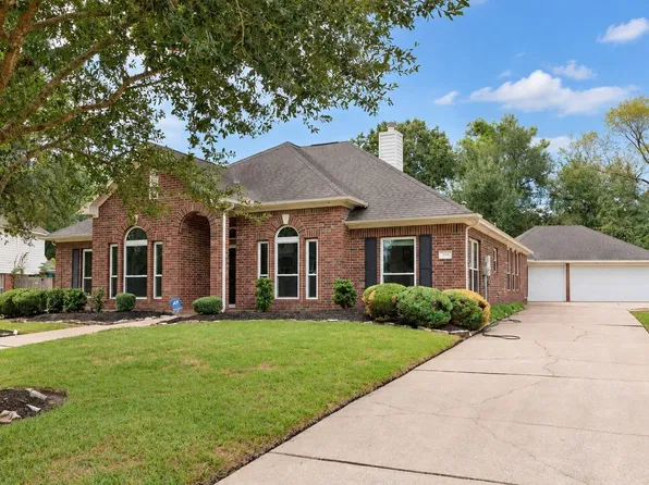 304 Melodywood Dr, Friendswood, TX 77546