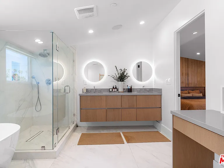 656 California Ave — Photo 21