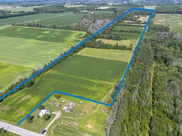 1701 County Line Rd #47, Lyndonville, NY 14098