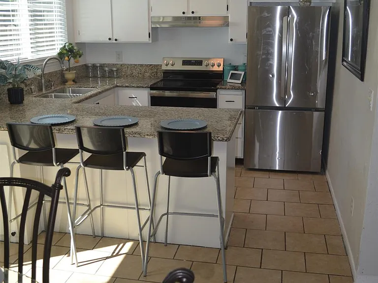 5919 Bamford Dr — Photo 10