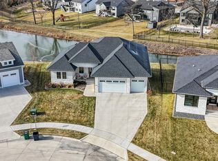 5008 149th Ct, Urbandale, IA 50323
