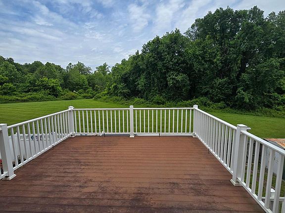 4th image of 5362 King Arthur Cir