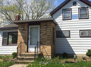 226 Sheldon St, Cambridge, WI 53523