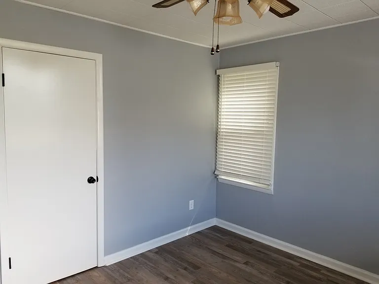 225 Bruce Rd #1 — Photo 9