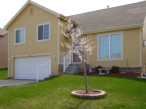 2nd image of 7217 Michelle Ave