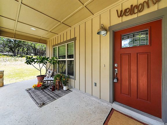 5th image of 306 Saddle Mountain Dr.