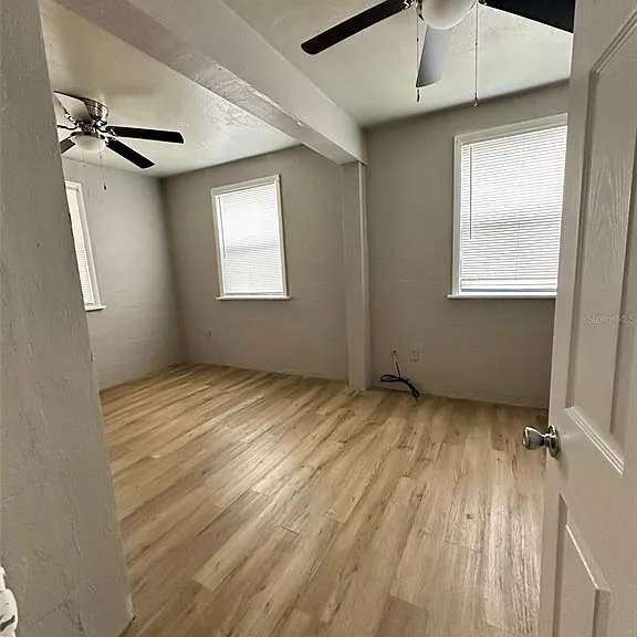 649 NE Waldo Rd — Photo 3